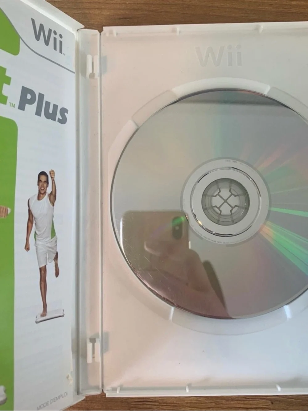 Wii Fit Plus Nintendo Wii Video Game CIB Complete Fitness Exercise 2008